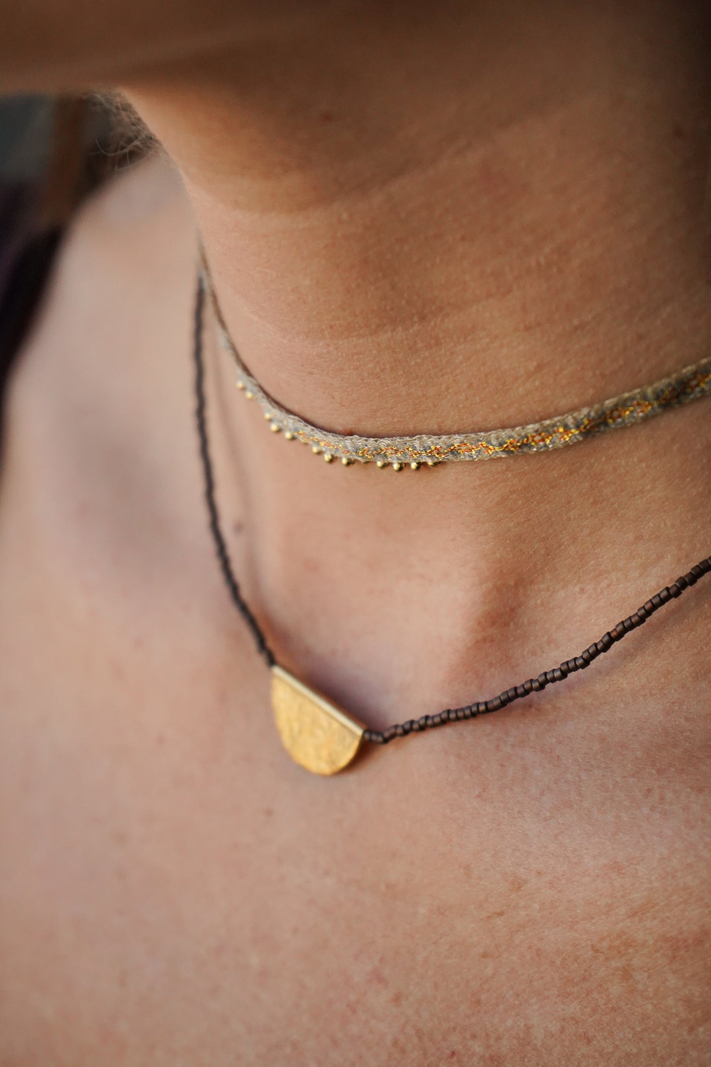 Collar Choker Dorado II