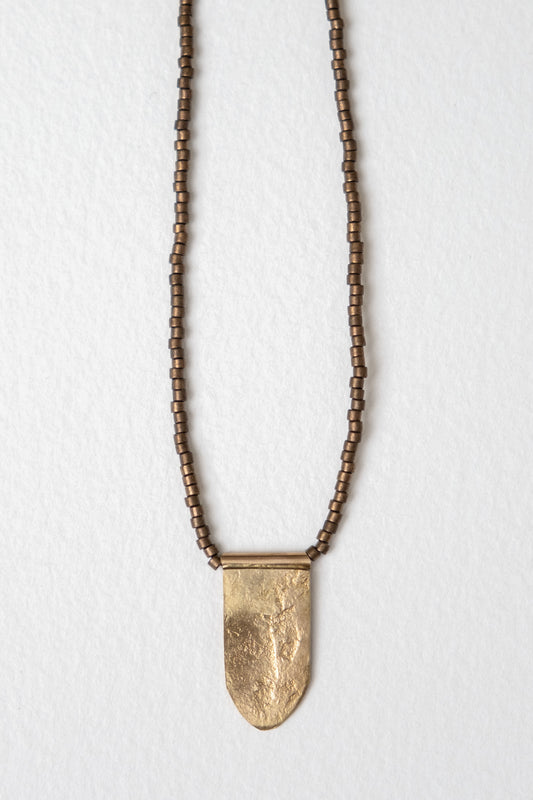 Collar Dije Largo Café