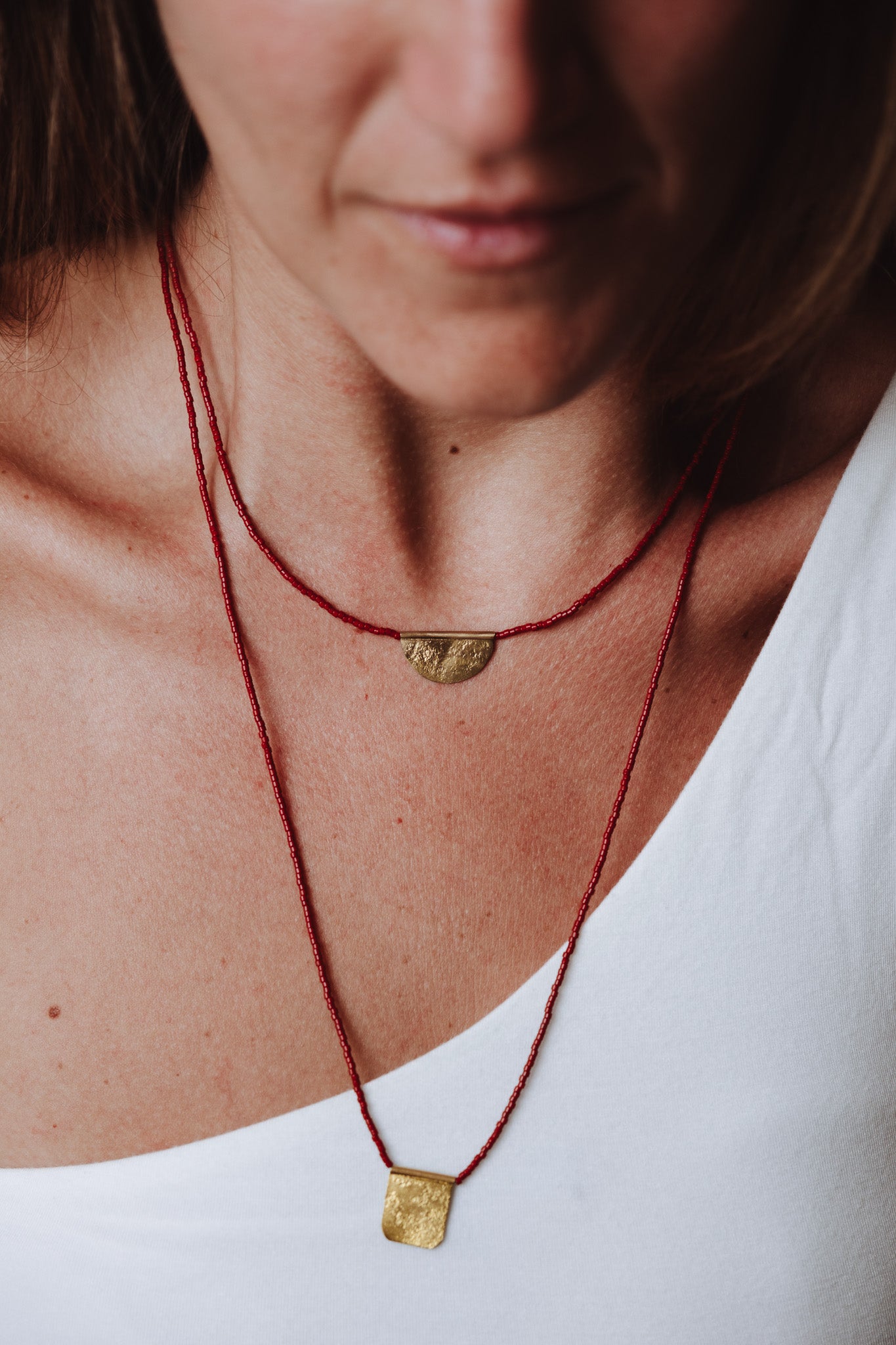 Collar Dije Media Luna Rojo
